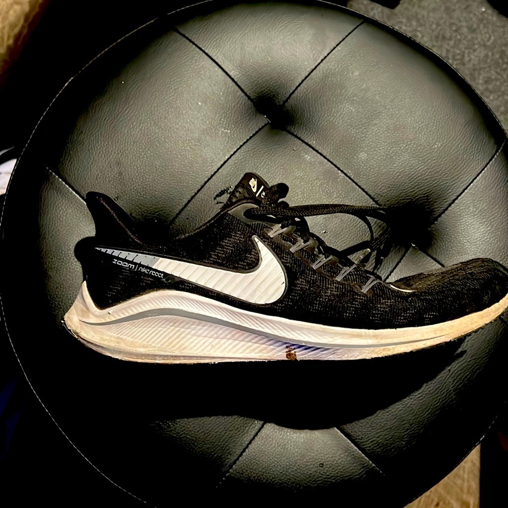Nikes Mens Air Vomero